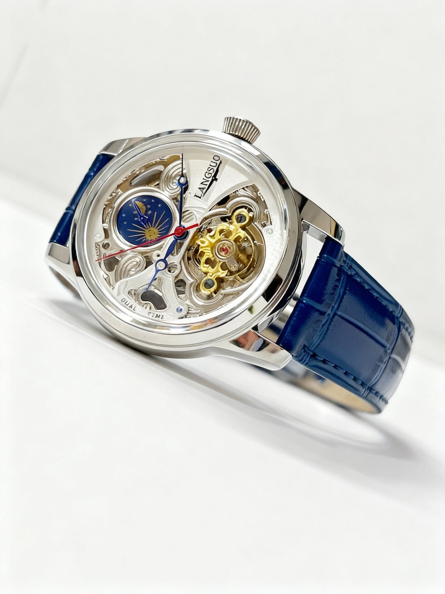 Retro skeleton design wrist watch