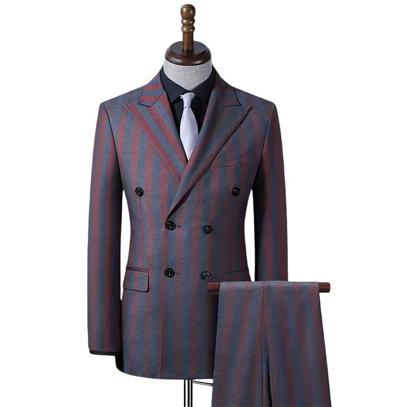 Double-Breasted Peak lapel suit