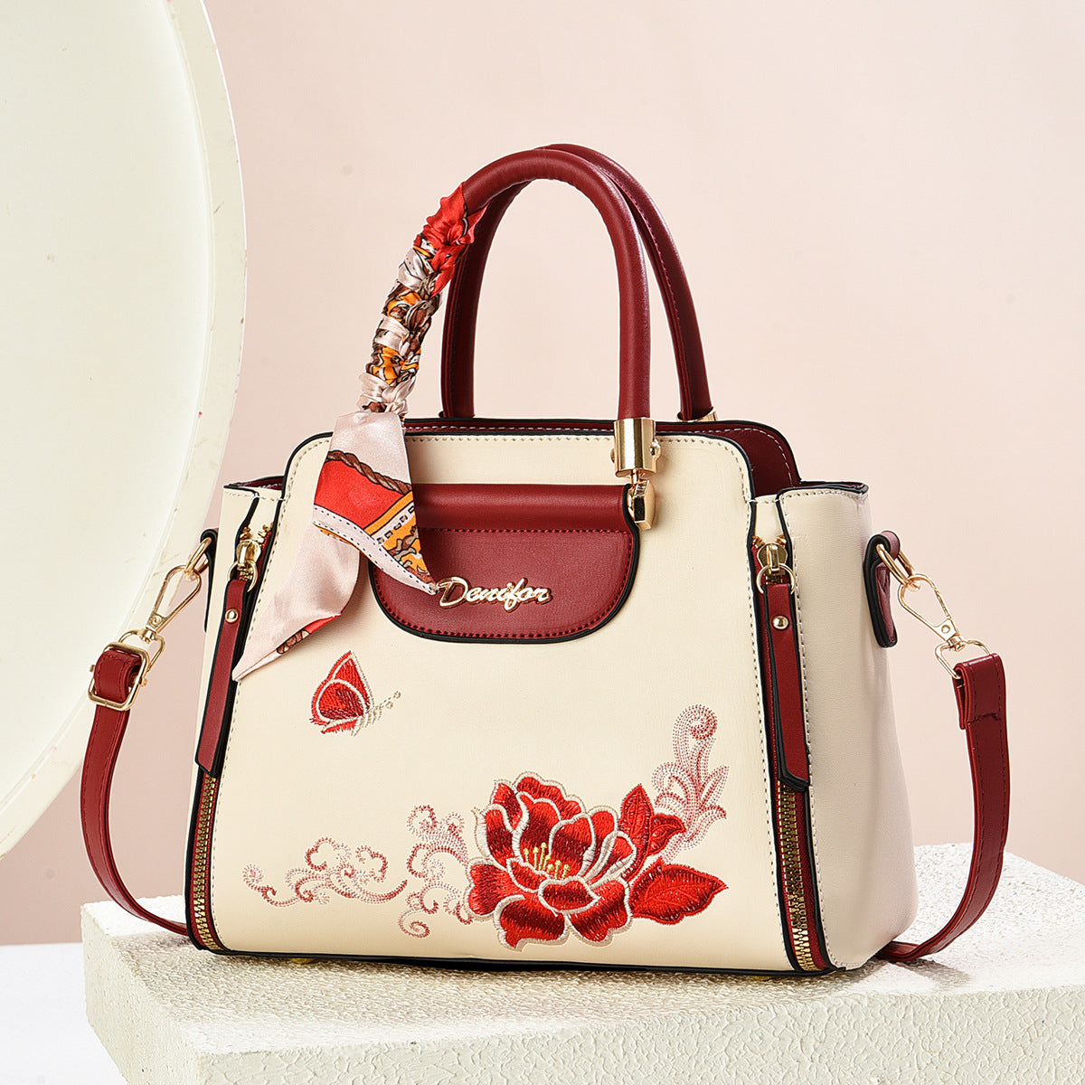 Women’s Artistic Charm Embroidered Handbag