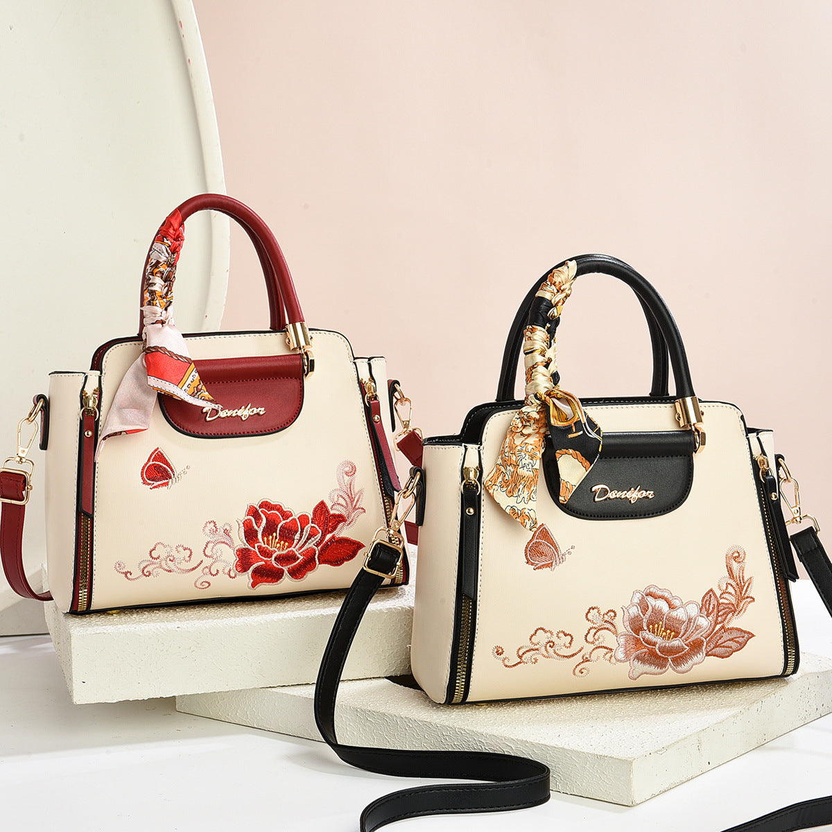 Women’s Artistic Charm Embroidered Handbag
