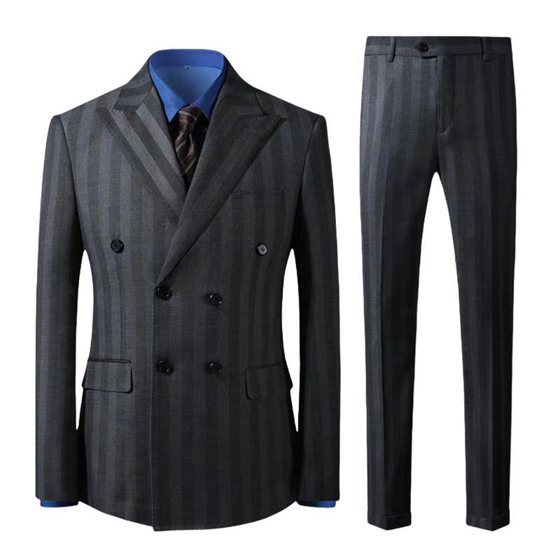 Double-Breasted Peak lapel suit